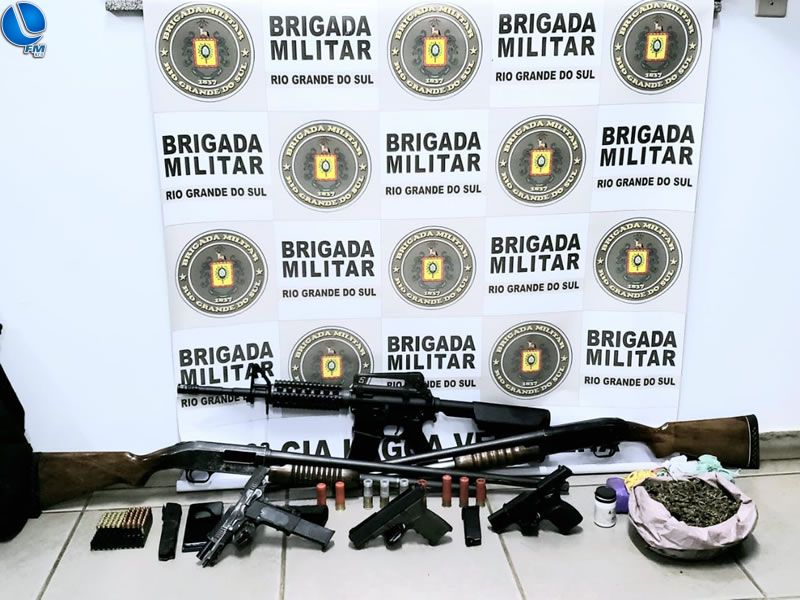 Arsenal B Lico De Armas E Muni Es E Grande Quantidade De Drogas S O