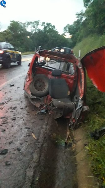 Acidente na Br 285 em Lagoa Vermelha deixa 6 feridos