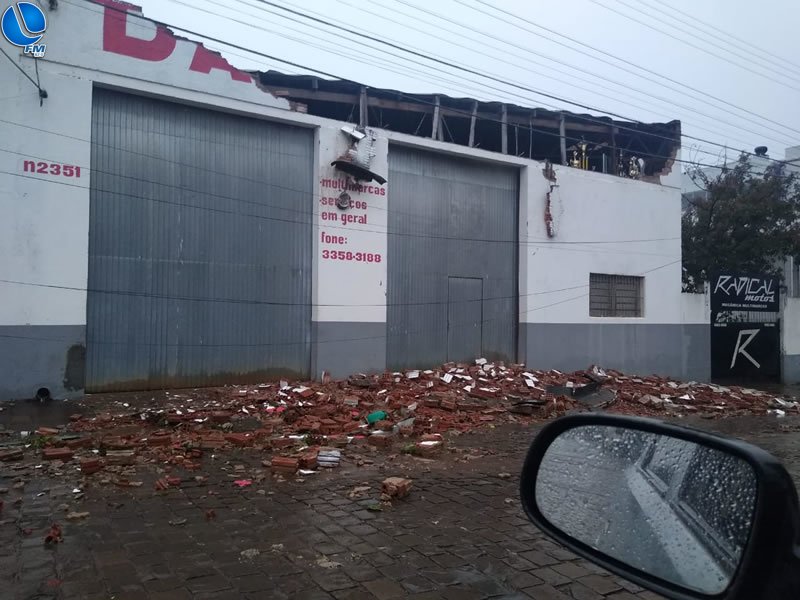 Corpo de Bombeiros mobiliza todo efetivo em função do vendaval