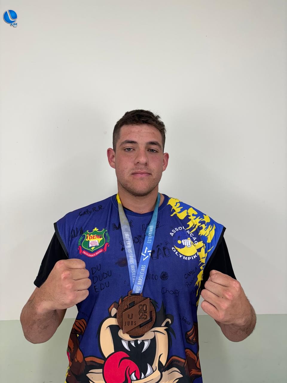 Aluno da faculdade Ideau garante bronze no campeonato de kickboxing