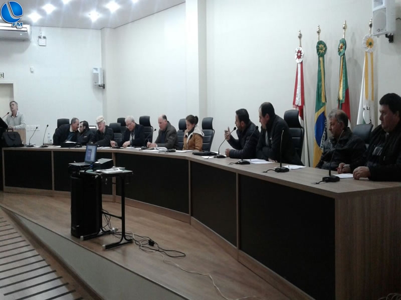 Presidente da Câmara de Vereadores de Caseiros se manifesta sobre renúncia do vice-prefeito