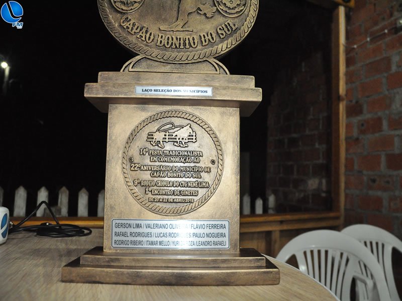 Entrega da réplica de Troféu conquistado no Rodeio de Capão Bonito do Sul