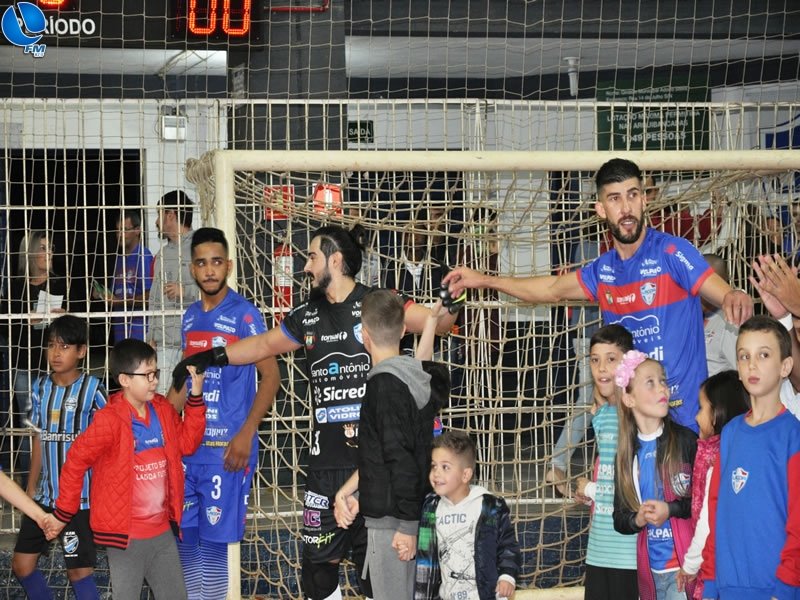 Lesão afasta Alexandre por 30 dias