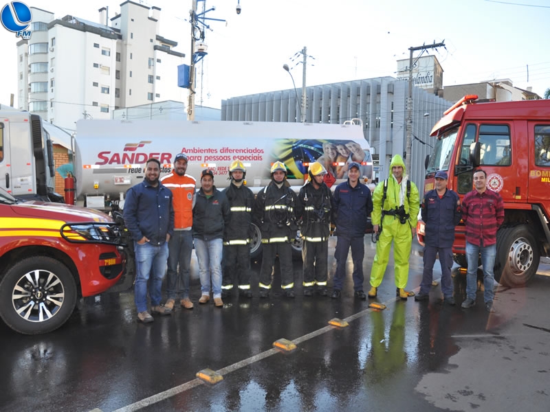 Corpo de Bombeiros de Lagoa Vermelha realiza simulado de produtos perigosos na área central