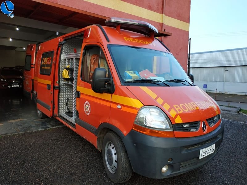 Bombeiros enviam viatura resgate para manutenção