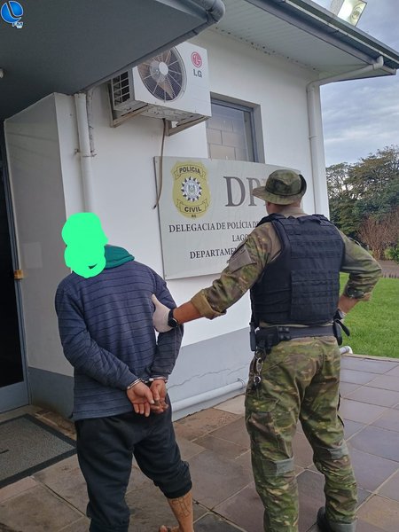 Brigada Militar através da 2° companhia Independente, prende indivíduo por furto na Av. Presidente Vargas