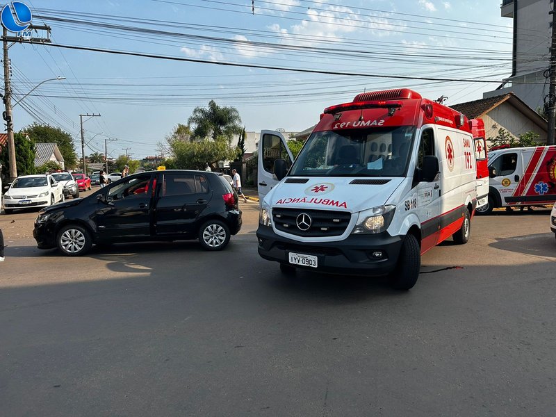 Acidente com 4 vítimas no centro de Tapejara