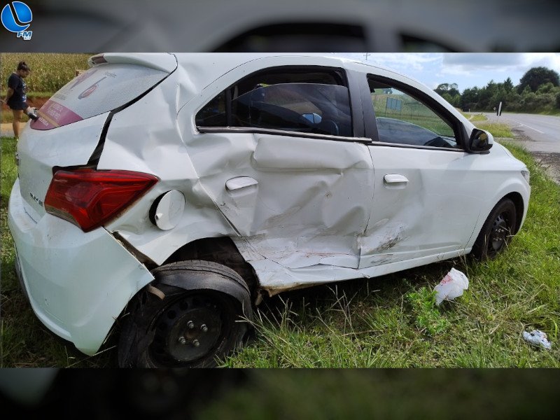 Três pessoas ficam feridas em acidente no Trevo de Sananduva