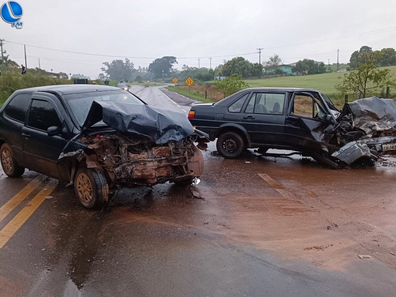 Acidente deixa dois feridos na BR470