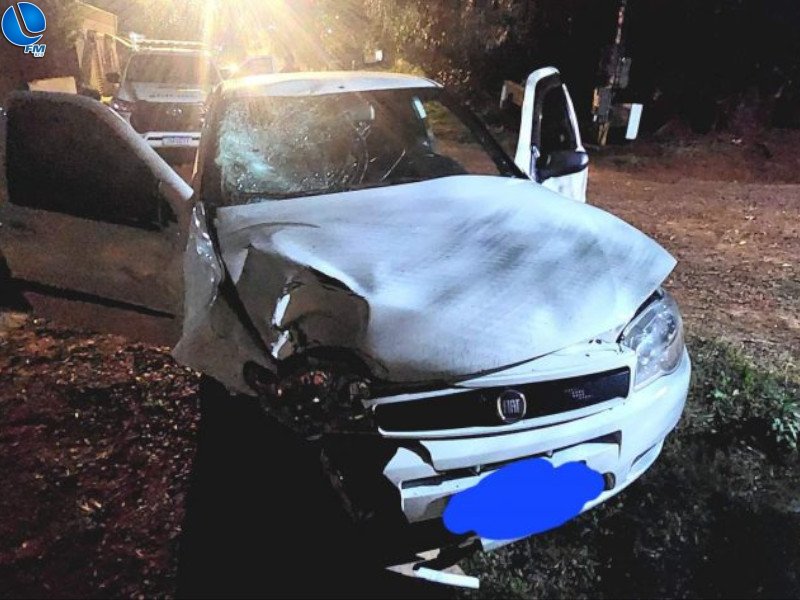 Acidente entre carro e moto é registrado no bairro Nenê Graeff