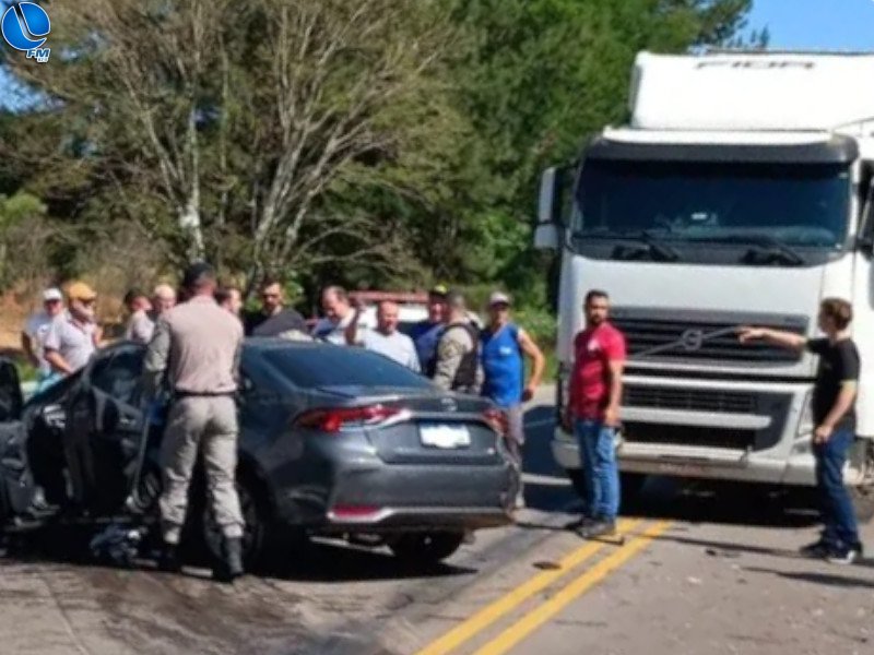 Mulher morre em grave acidente na ERS 153