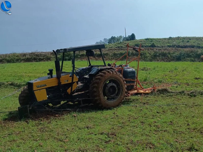 Acidente com trator agrícola deixa ferido em Cacique Doble