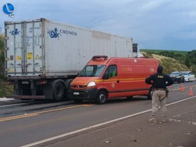 Idoso morre atropelado por carreta na BR-470, em Lagoa Vermelha
