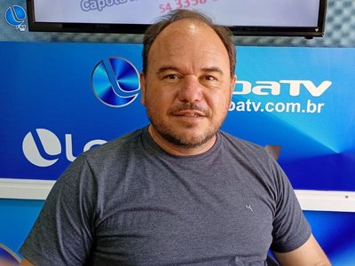 Emoção: Alessandro Muliterno lembra do avô ao assumir como prefeito em exercício