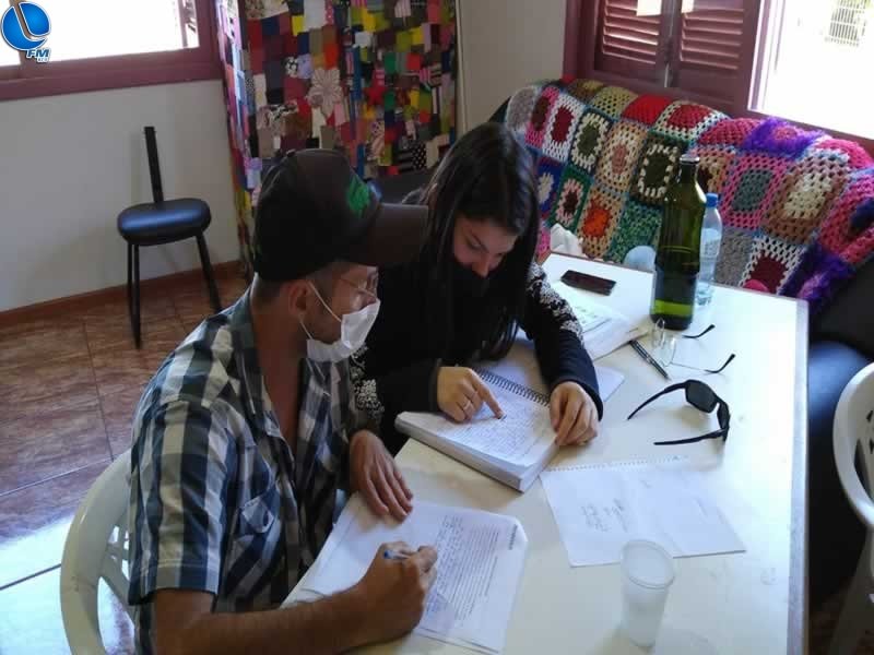 CAPS busca estagiário para projeto em educação com a ACMB