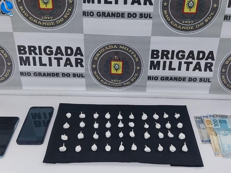 Casal é preso por tráfico de drogas em Paraí