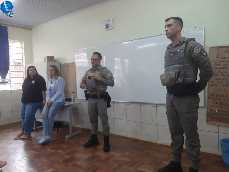 Brigada Militar realiza palestra para alunos em Protásio Alves