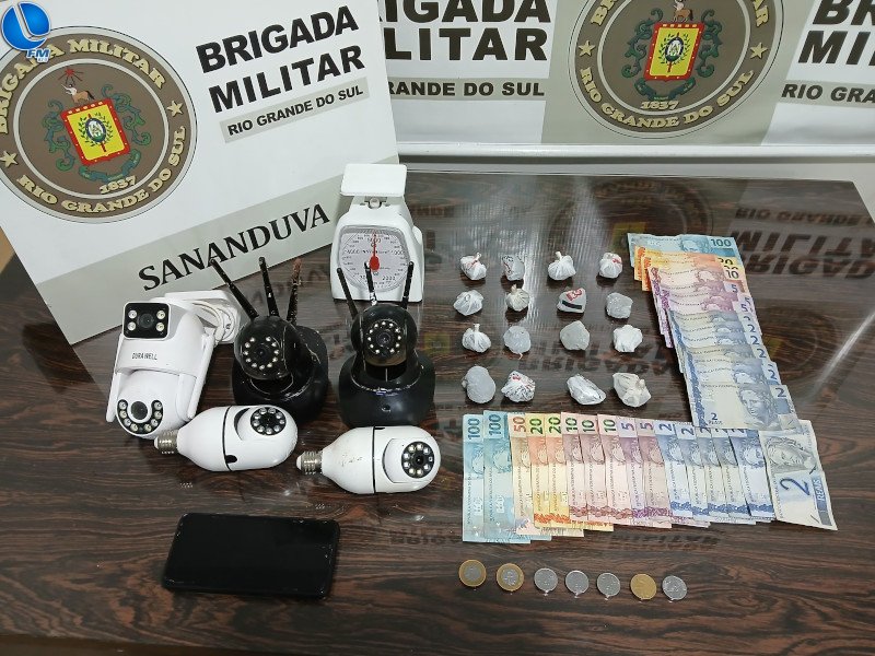 Mulher é presa por tráfico em Sananduva