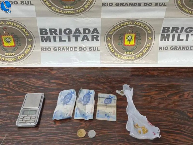 Homem é preso por tráfico, no centro de Lagoa Vermelha