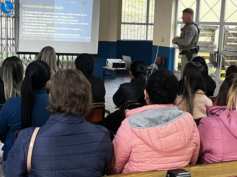 Brigada Militar promove capacitação sobre segurança escolar em Vacaria