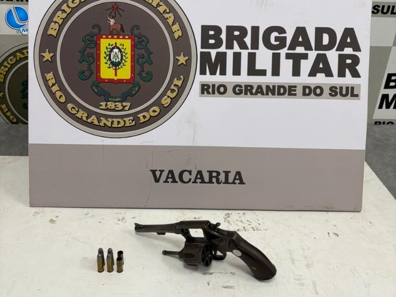 Homem é preso com revólver após denúncia de perturbação do sossego em Vacaria