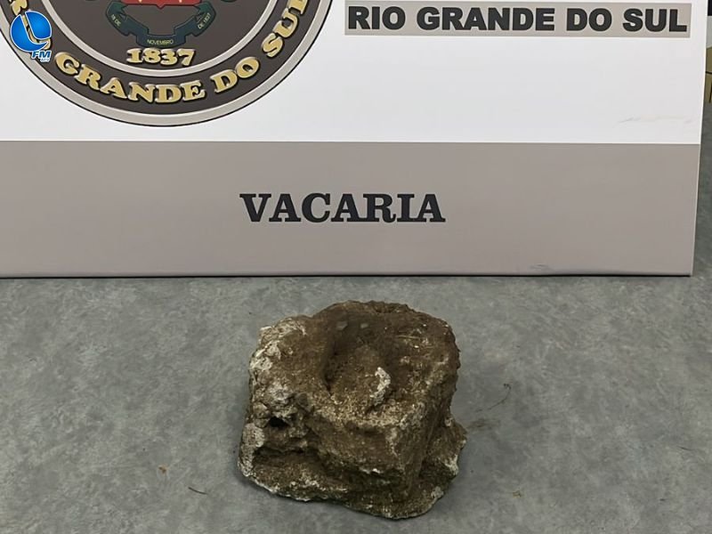 Homem é preso por tentativa de homicídio após agredir vítima com pedra em Vacaria