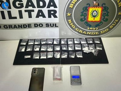 Mulher é presa com cocaína durante operação em Guaporé