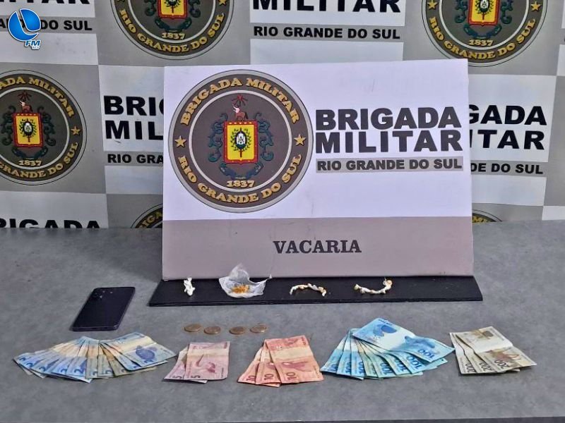 Homem é preso com porções de crack e cocaína em Vacaria