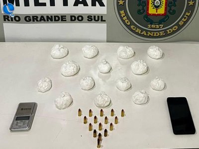 Brigada Militar apreende um quilo de cocaína e munições em Guaporé