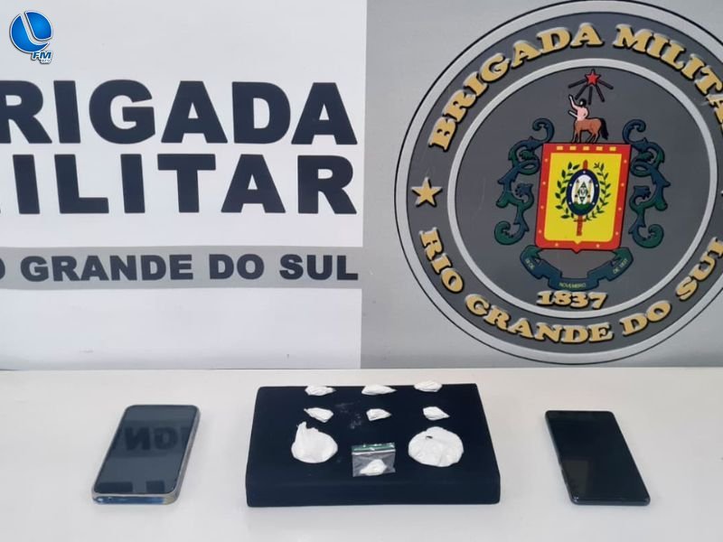 Homem é preso em flagrante durante venda de cocaína em Guaporé