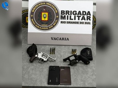 Brigada Militar prende dupla com armas de fogo e munições em Vacaria