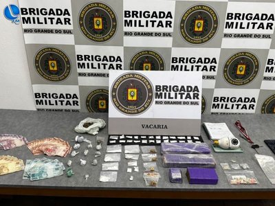 Força Tática desarticula ponto de tráfico e apreende grande quantidade de drogas em Vacaria