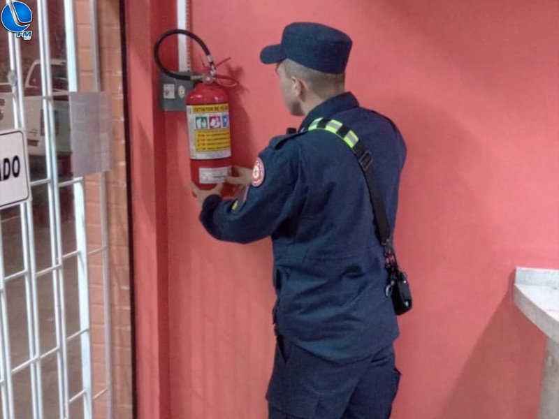 Corpo de Bombeiros realiza vistorias em bares e restaurantes