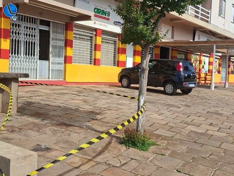 Corpo de Bombeiros isola áreas com enxames de abelhas em Lagoa Vermelha