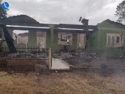 Incêndio destrói residência no interior de Ibiraiaras