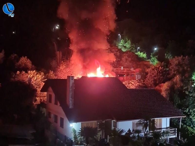 Incêndio destrói fábrica de cuias na área central de Sananduva