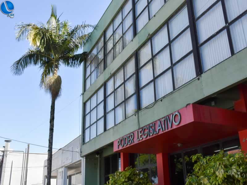 Mais de R$100 mil reais mensais: é a folha salarial da Câmara de Vereadores