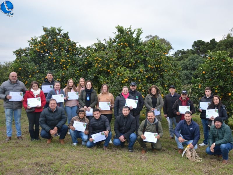 Capacitação no Certrep reúne produtores da região em curso sobre fruticultura