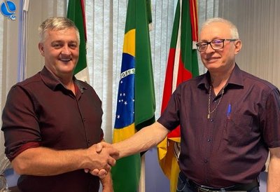 Reviravolta: prefeito e vice de Caseiros cassados, obtém ganho de causa no TSE