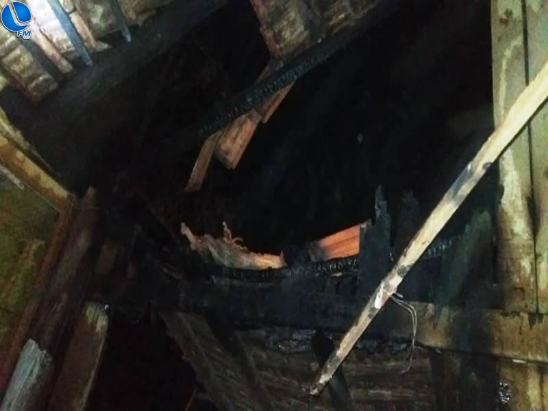 Bombeiros combatem incêndio em aviário no município de Caseiros