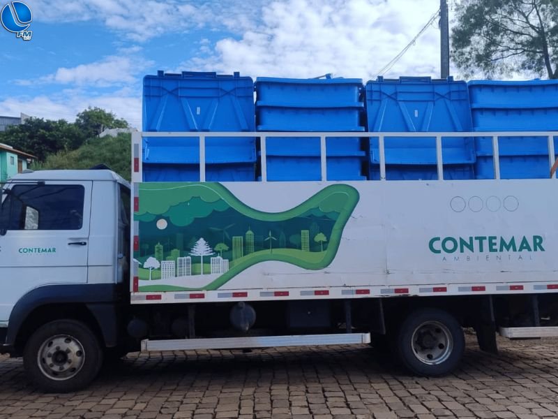 Município recebe novos conteiners de lixo