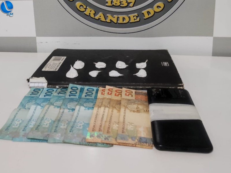 Dois homens são presos por tráfico de drogas em Guaporé