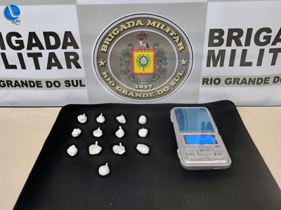 BM efetua prisão por tráfico, em Caseiros