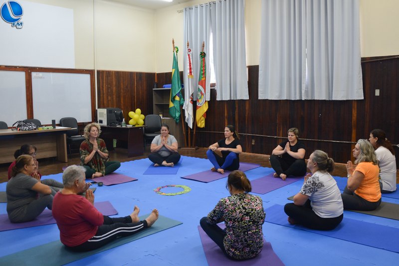 Aulas de Yoga são oferecidas de maneira gratuita em Lagoa Vermelha
