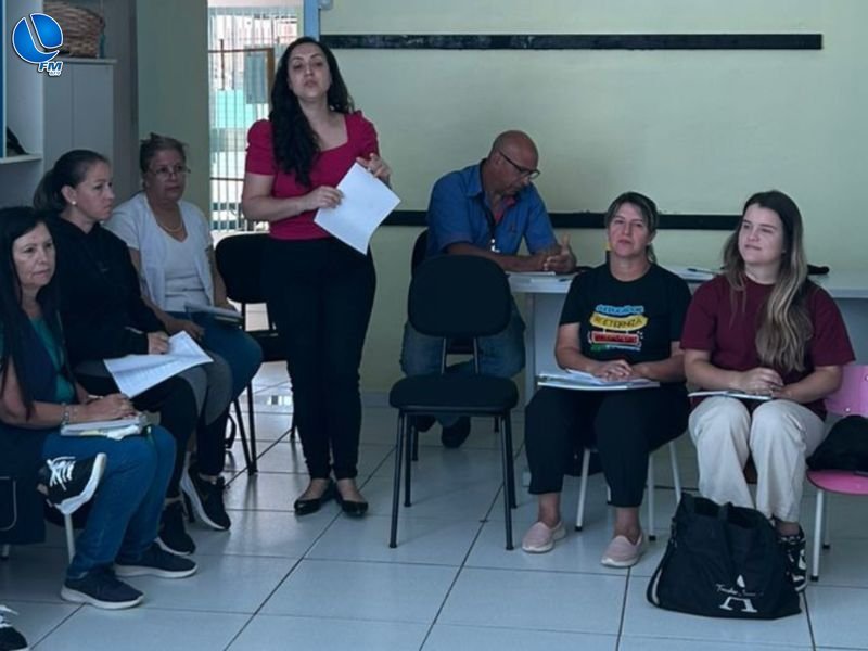 Secretaria de Educação prepara equipes para o plantão de atendimento na educação infantil