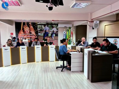 Emenda à Lei Orgânica atualiza regras de aposentadoria dos servidores municipais