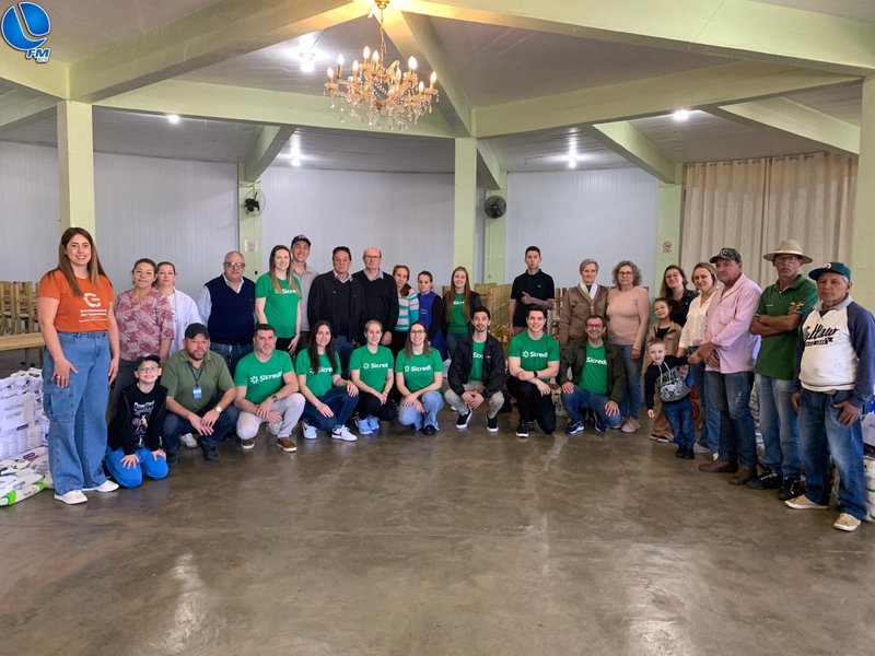 Dia C de cooperar Sicredi Ibiraiaras RS/MG arrecadou 4586 kg de alimentos para entidades de Lagoa Vermelha.