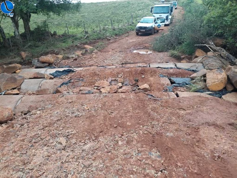 Estradas castigadas pelas chuvas