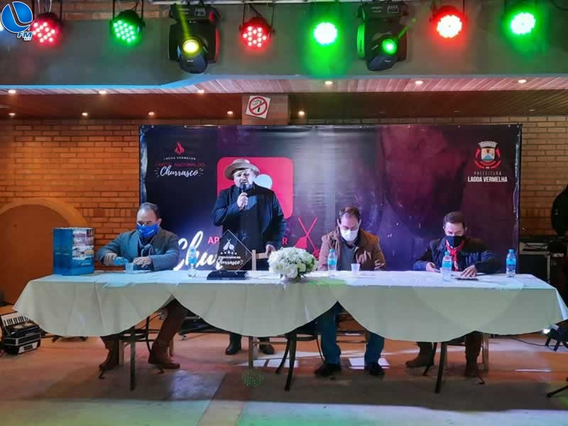 Deputado Sérgio Turra recebe a distinção “Embaixador do Churrasco”