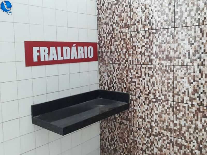 Vereador Ranyeri sugere instalação de fraldários em banheiros públicos e ESFs